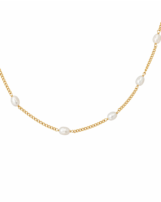 Dainty Pearl Necklace