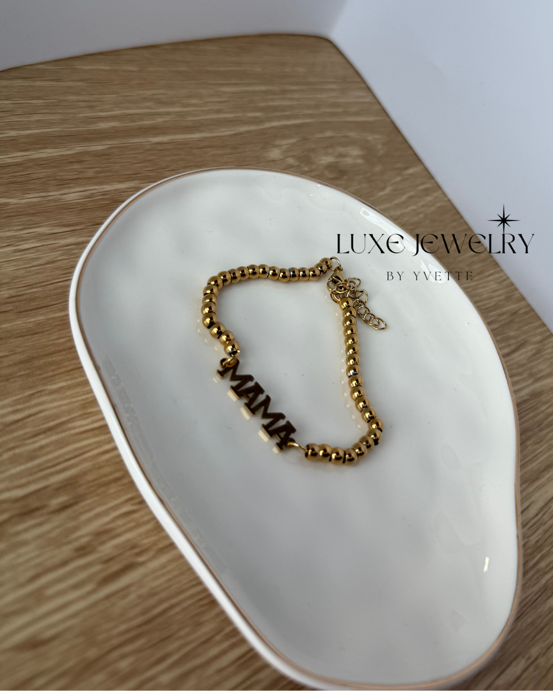 MAMA beaded bracelet